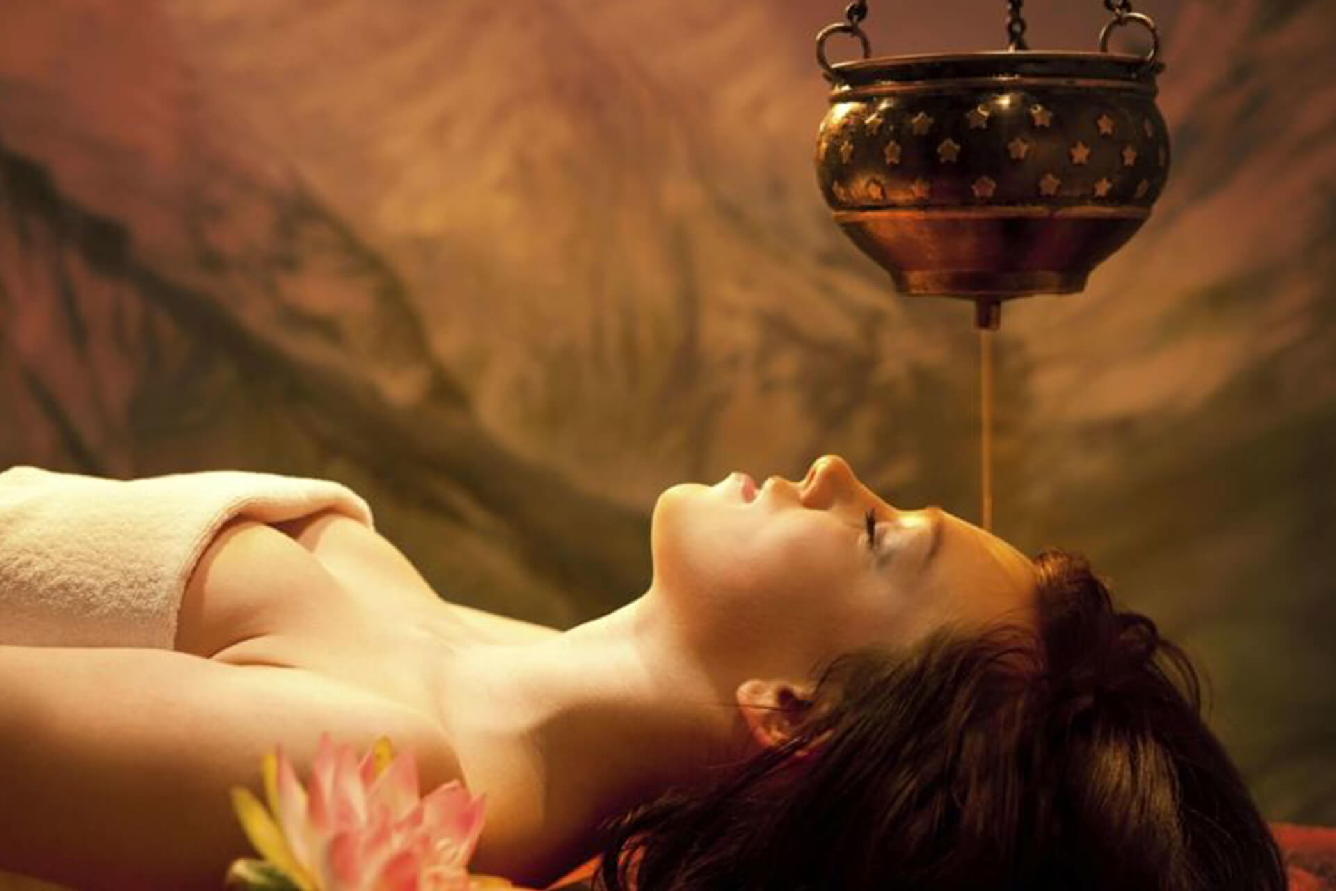 Shirodhara Ayurvedic Treatment